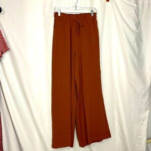 NWT Cupshe paper bag waist, wide-leg pants S